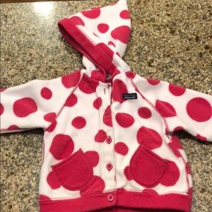 Girls Patagonia pink and white fleece.